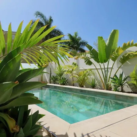 Palm Breeze Villa *
