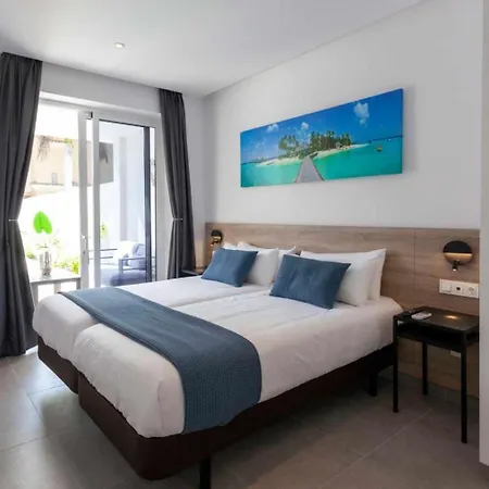 Villa Palm Breeze *